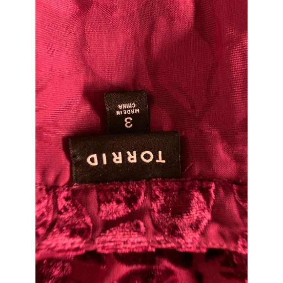 Torrid 3 3X Burgundy Floral Velvet Burnout V Neck Tunic - Picture 4 of 4